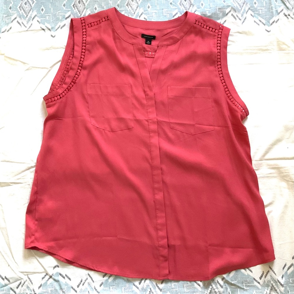 Ann Taylor sleeveless top XL great shade of dark pink